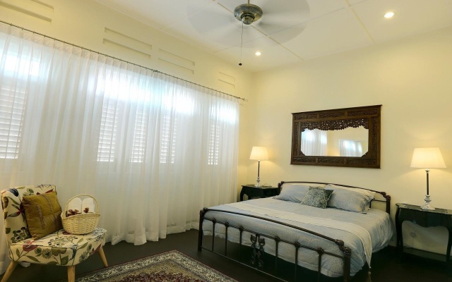 Wood Work House – Guest Rooms – George Town