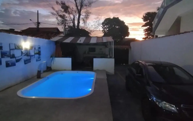 Casa 2 Quartos em Cabo Frio c / área Gourmet