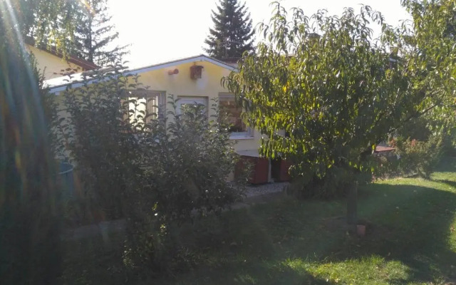 Greenhouse just 15 min from the Old Town