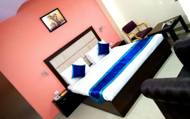 Hotel RTS Plaza Near IGI Airport