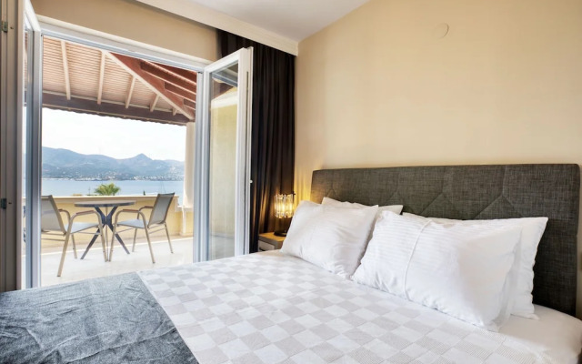 Farrys Boutique Hotel & Beach Club
