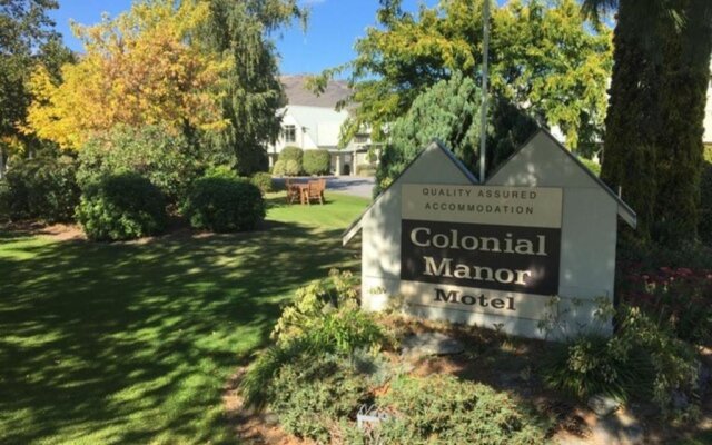 Colonial Manor Motel