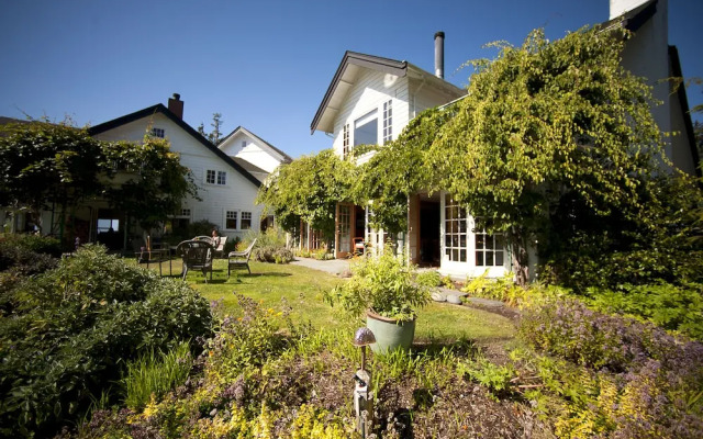 Sooke Harbour House