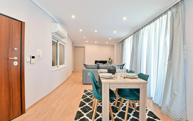 Charming apartment with a sea view terrace (F1)