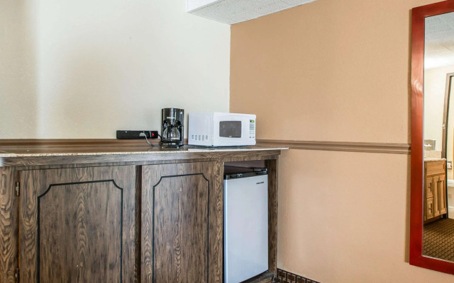 Tesla MedBed Center, East Dubuque