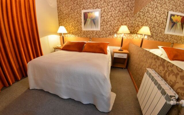 Hotel Canto Belo