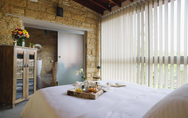 Serenity Boutique House