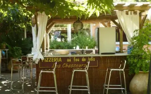 Hôtel Restaurant Les Chasseurs