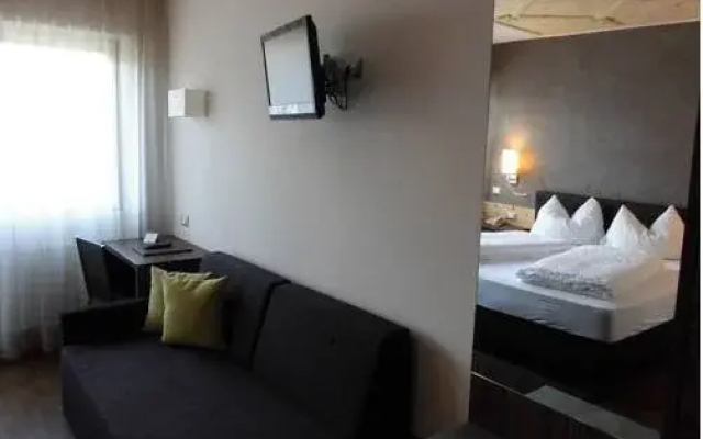 Hotel Zum Tiroler Adler