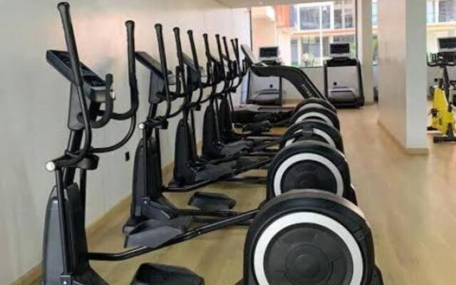 Urban Oasis - Modern Luxe 2 Bedroom Apt with pool, gym