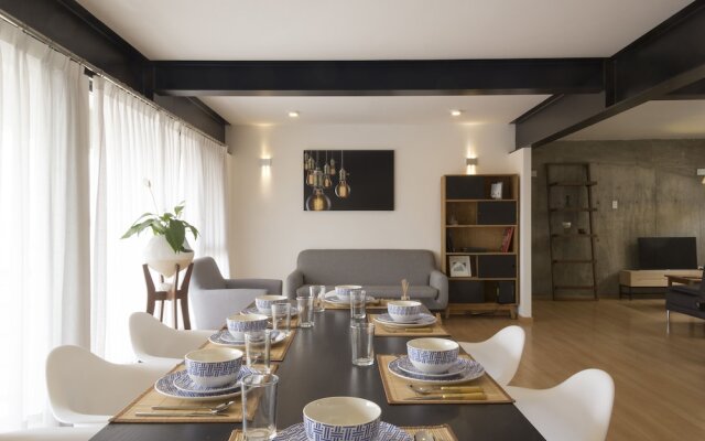 El Doce by Homi Rent