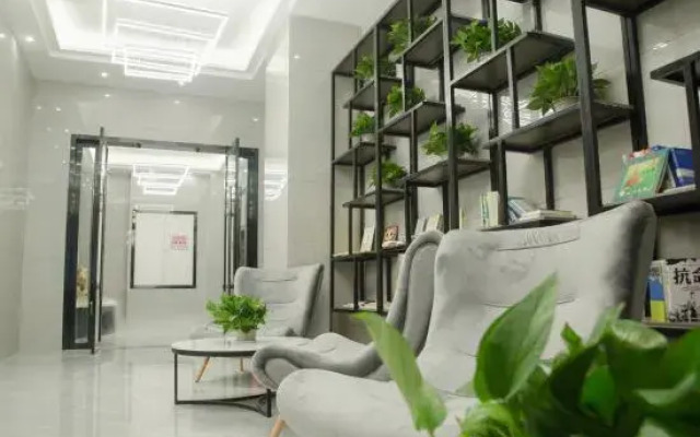 Mingxiang Hotel