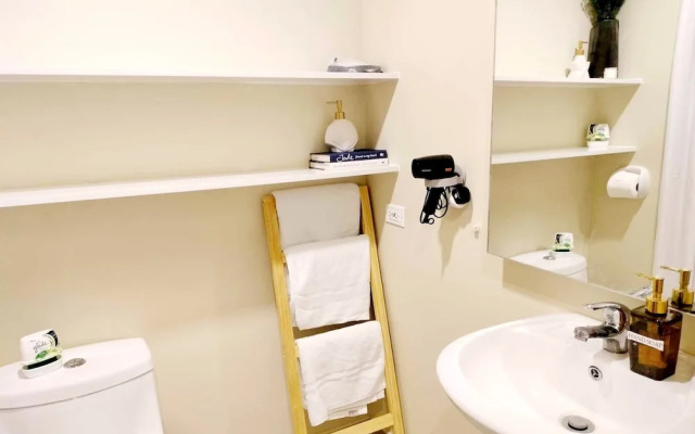 Remarkable Modern 1-bed Apartment in Cebu City