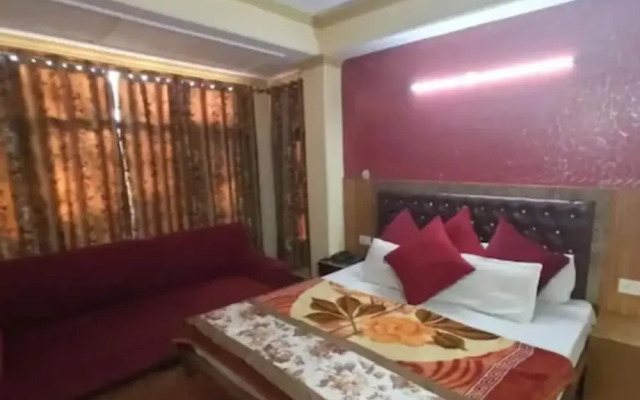 Goroomgo King Palace Shimla