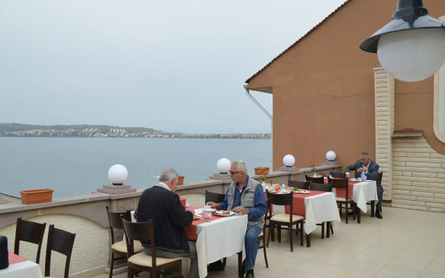 Ayvalik Palas Hotel