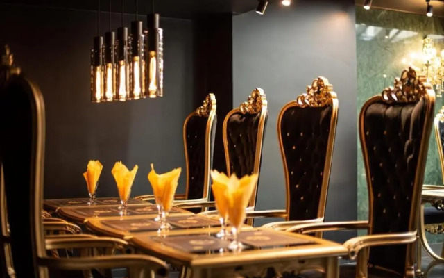 La Bourse Hotel