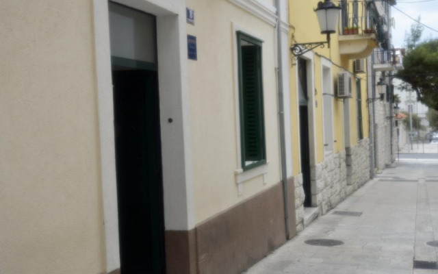 Kuzma Rooms and Apartments