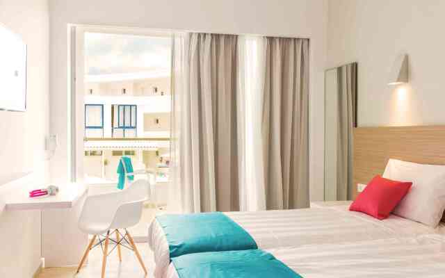 Nasos Hotel & Resort
