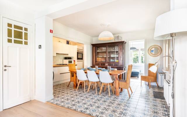 Villa Near Sea With BBQ and Play Attic