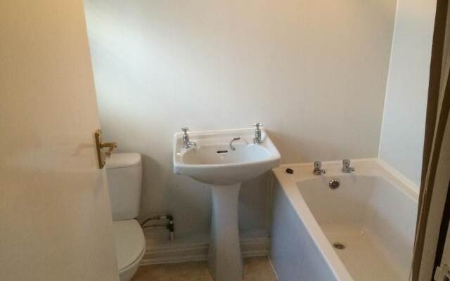 Yarm Road Serviced House