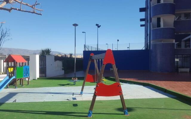 Ático 4 dormitorios cerca de la playa con gran terraza y 2 parkings