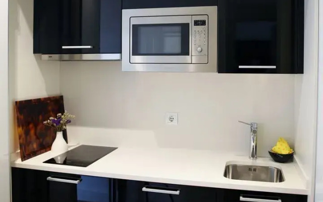 SEAFRONT LUXURY STUDIO by www.SanSebastianApartments.es