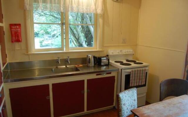 Wheatly Downs Farmstay And Backpackers