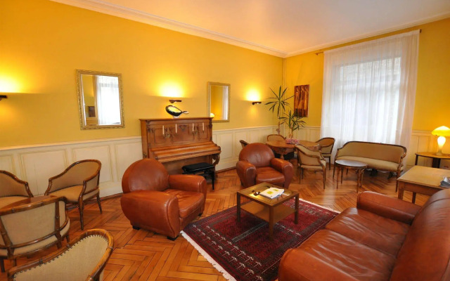 Brit Hotel Confort Bagnoles Normandie