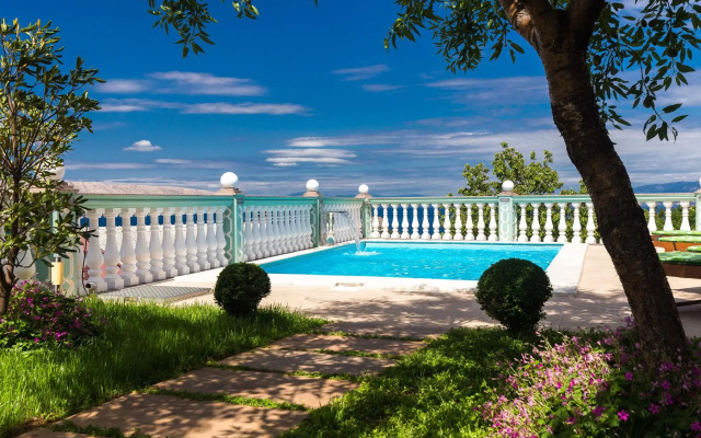 Apartment in Senj Lika-karlovac With Private Pool