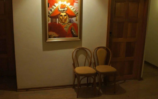Max Residence