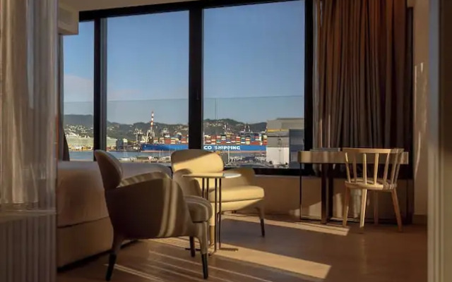 Porto Lotti Suite Hotel