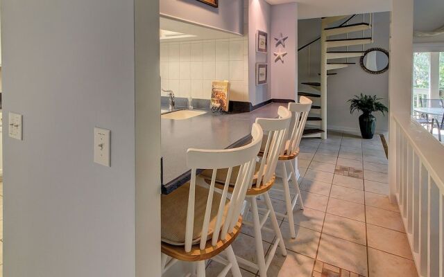 St. Andrews Common 1660 by RedAwning