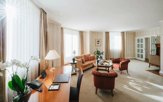 Hotel Nassauer Hof