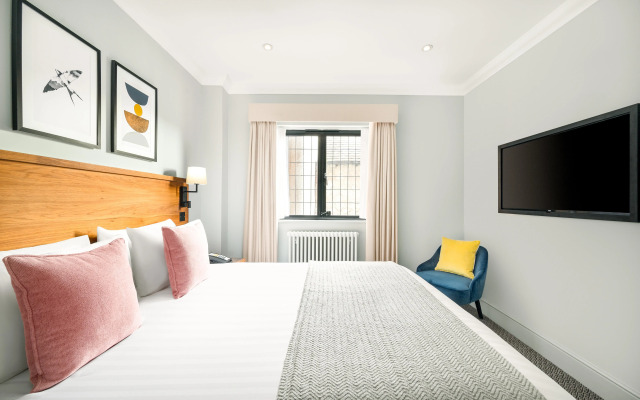 voco Lythe Hill Hotel & Spa by IHG