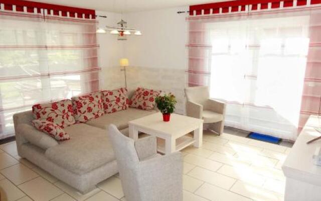 Haus Baabe by Rujana