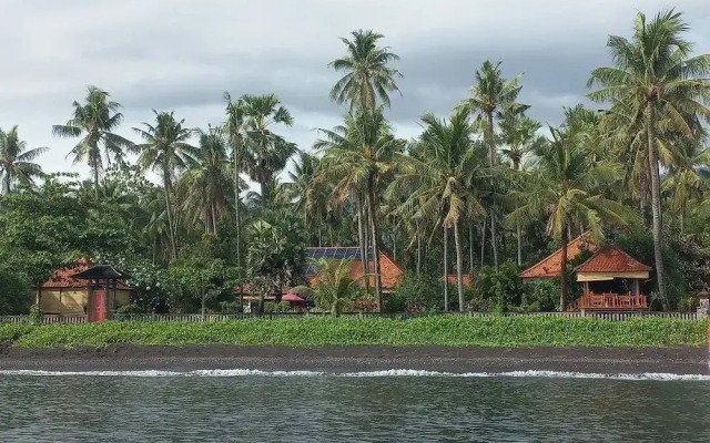 Bali North Beach B&B