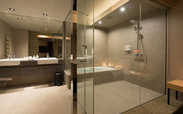 Aspect Luxury Apartments by H2 Life