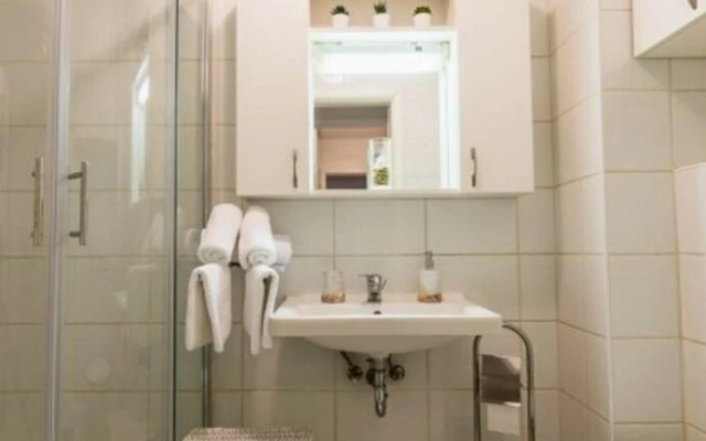 Meri Jarun - Near Lake - A1