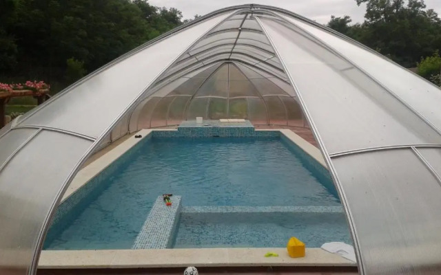 Farkasverem Vendégház