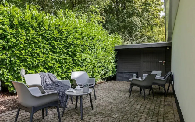Studio in Kamperland With Terrace