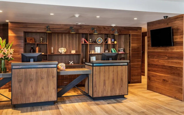 Four Points by Sheraton Los Angeles Westside