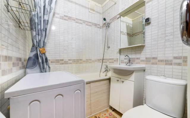 ApartLux on Zhigulevskaya