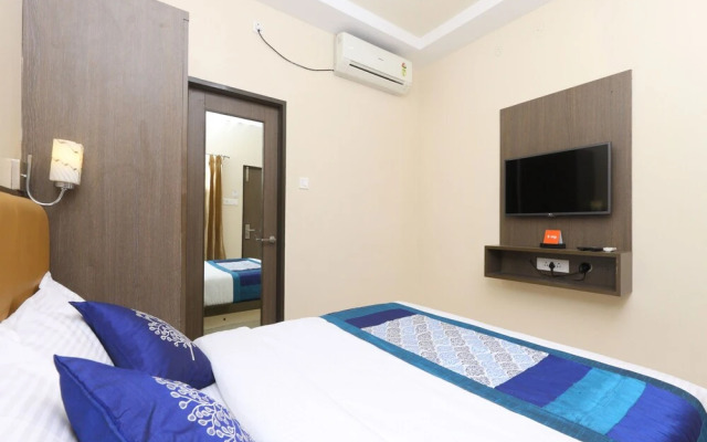 Oyo 14934 Kalyani Grand