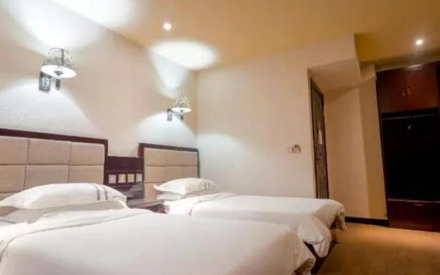 Xuyong Jinyuan Business Hotel