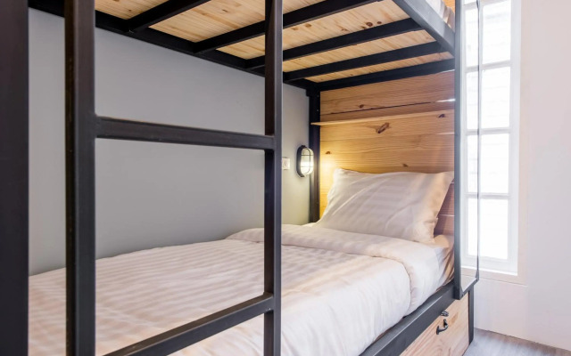 X9Hostel