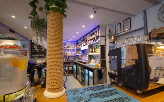 Molesworth Arms