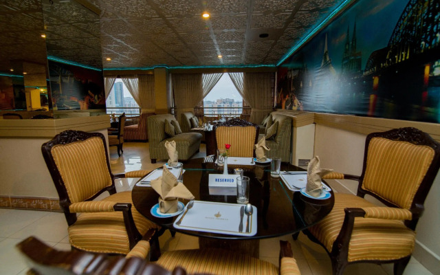 Hotel Mehran