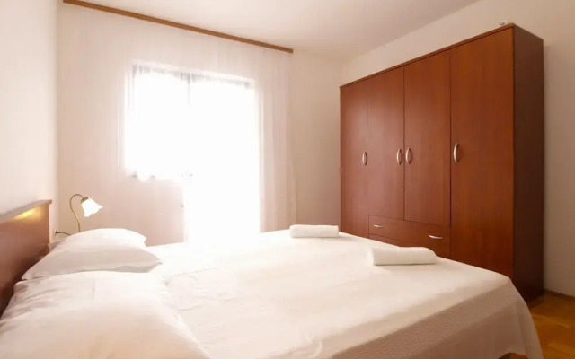 Apartment 1595