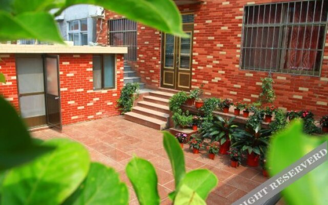 Yue Hai Lou Hostel