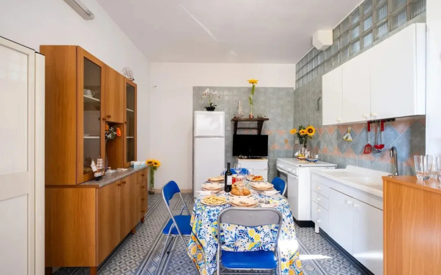 Apartment Tritone in Luxury Villa With Shared Pool